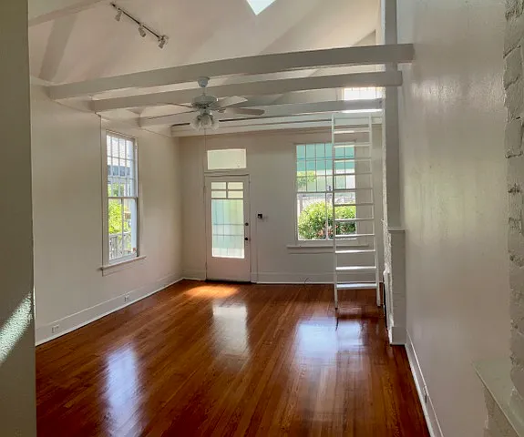2 bed, 975 sqft, $1,600 — Photo 4