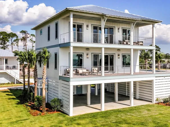 1401 Constitution Dr, Port Saint Joe, FL 32456