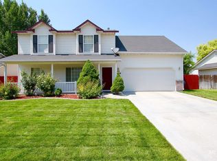 349 N Coppertree Dr, Nampa, ID 83651