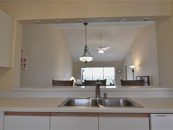 3rd image of 3071 Sandpiper Bay Cir APT L302