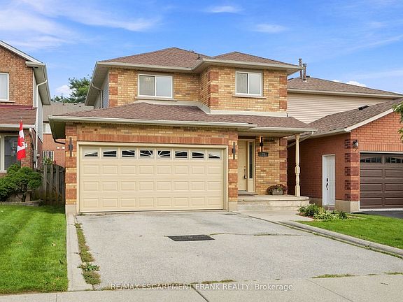 2nd image of 79 Lynnette Dr