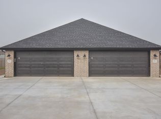 204 Industrial Park Rd #2, Prairie Grove, AR 72753
