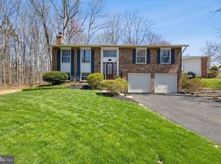 9008 Arley Dr, Springfield, VA 22153