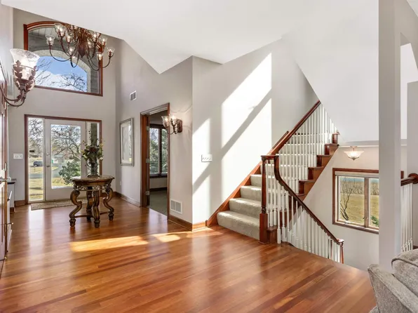 3034 Marcia Ln, Shakopee, MN 55379