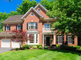 8946 Abbey Ter, Potomac, MD 20854