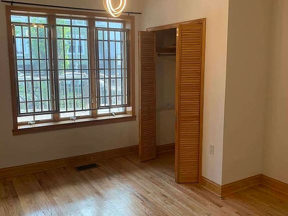 2nd image of 187 18th St #1