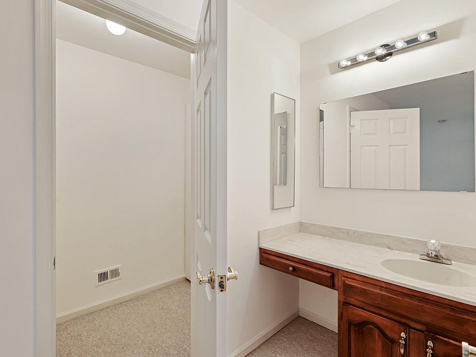 1st image of 9451 Sunnyfield Ct