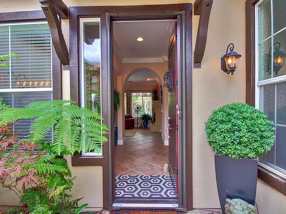 2nd image of 15 Park Brook Ct