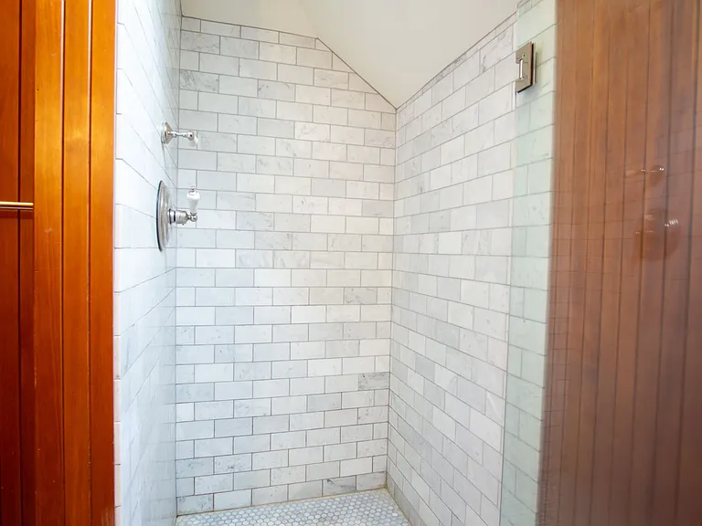 831 NW 24th Ave #6 — Photo 12