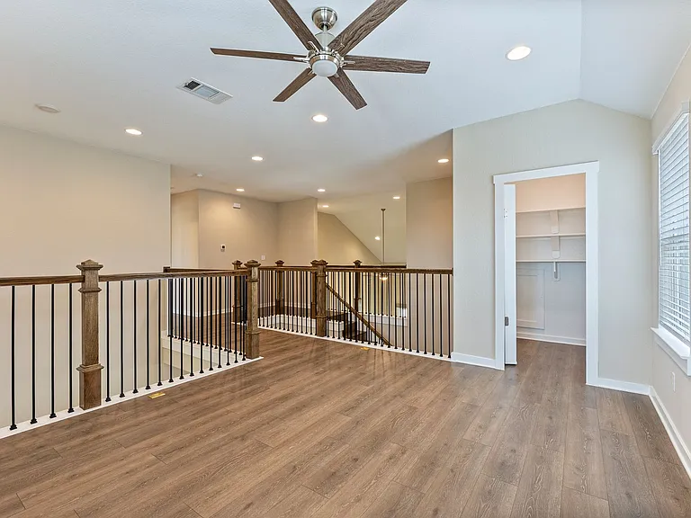 328 Berkeley Pl — Photo 22