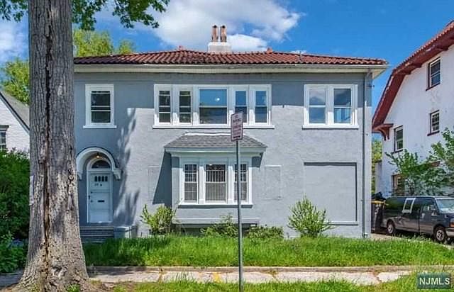 1st image of 20 Randolph Pl #22
