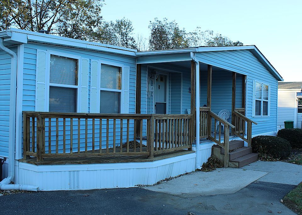 1st image of 5 Lynn Ct