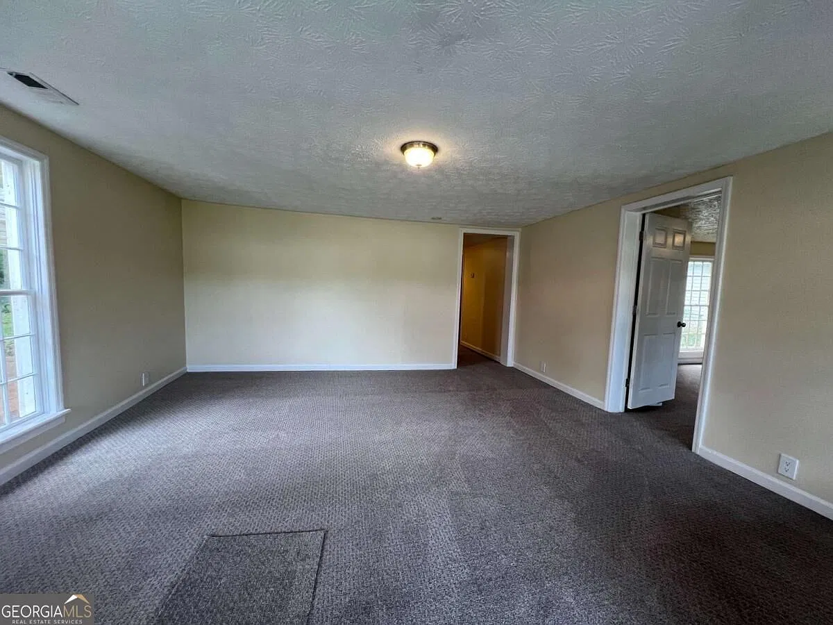 2 bed, 2.0 bath, 1203 sqft, $1,599 — Photo 3