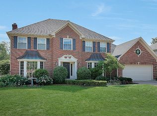 1887 Jahns Dr, Wheaton, IL 60189