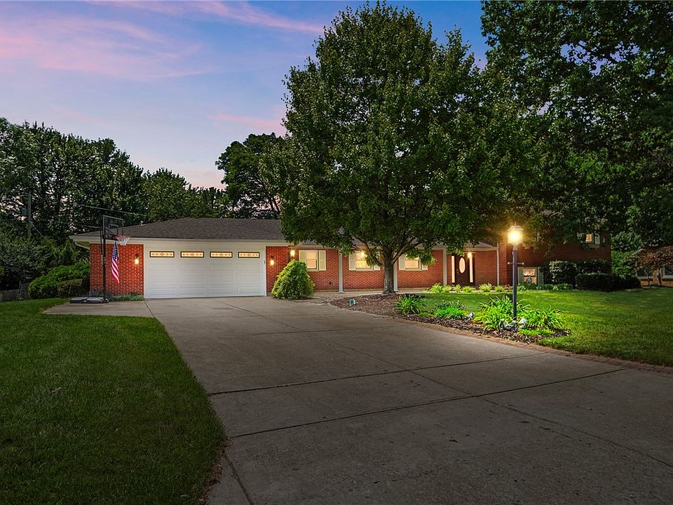 1st image of 686 Evans Ln