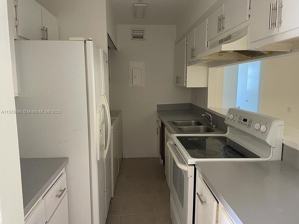1st image of 4467 Treehouse Ln #D
