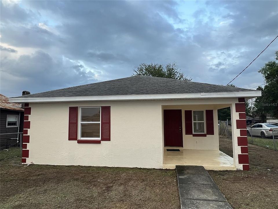 1st image of 220 D St