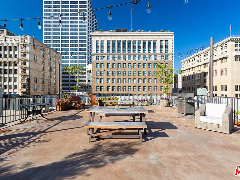 711 S Olive St #311 — Photo 6