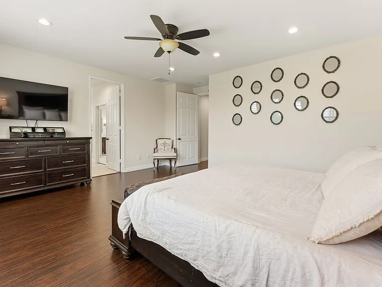 11564 Apulia Ct — Photo 29
