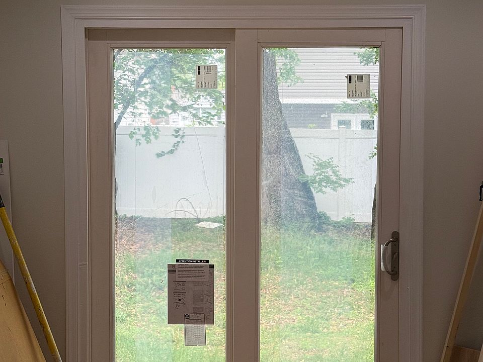 1st image of 1010 Crawford Dr