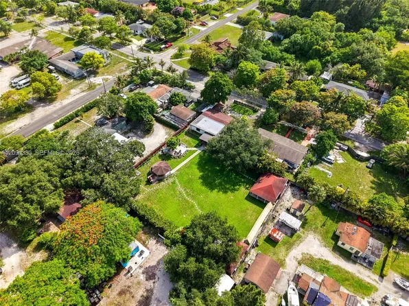 15425 N Miami Ave, Miami, FL 33169