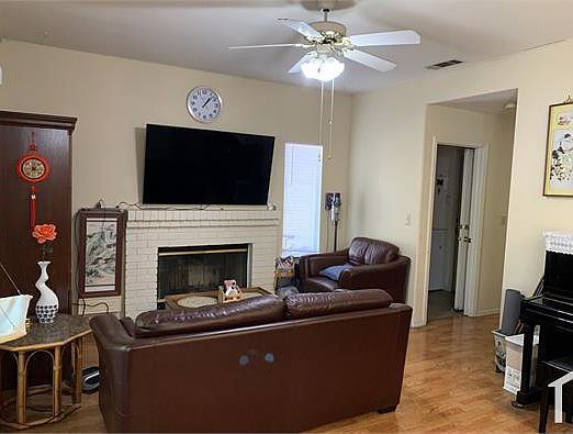 5th image of 609 Twining Ct