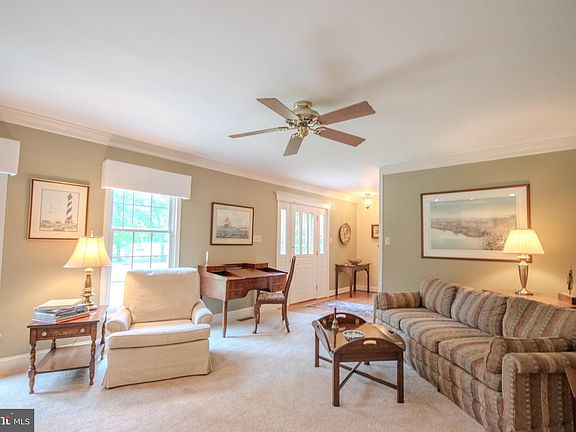 4th image of 3971 Kingsbury Dr