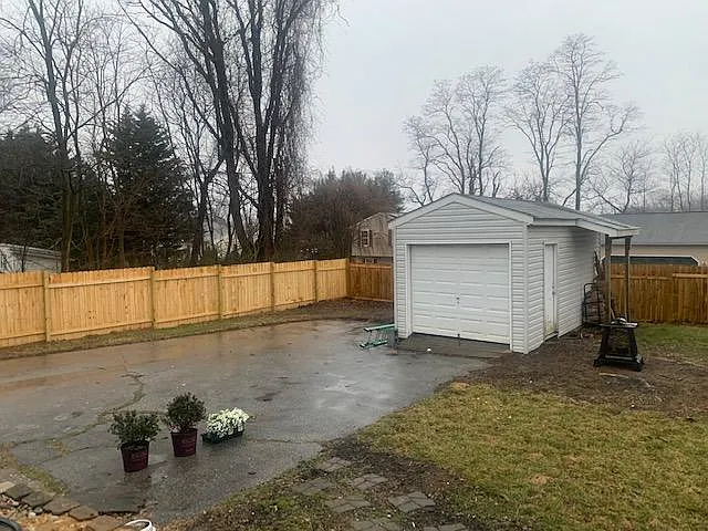 1426 Fairmount Rd — Photo 15