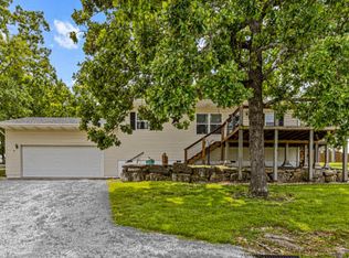 24 Beach Blvd, Kimberling City, MO 65686