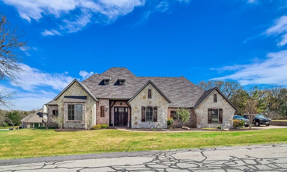 1st image of 138 Tananger Springs Dr