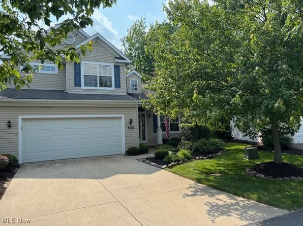 1225 Cloverberry Ct, Broadview Heights, OH 44147