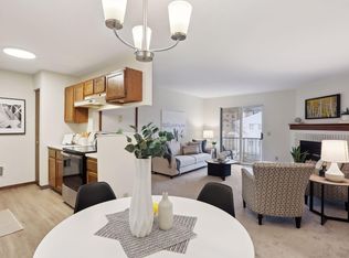 2296 Benson Ave APT A, Saint Paul, MN 55116