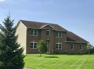 3861 Ranchero Rd, Cedar Falls, IA 50613