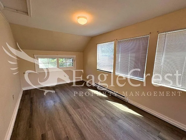 532 Washington St — Photo 47