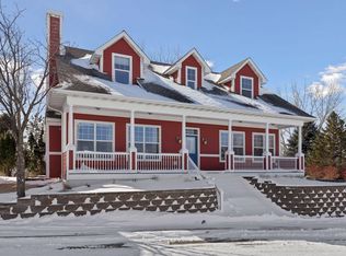1631 Summit Hl, Eagan, MN 55122