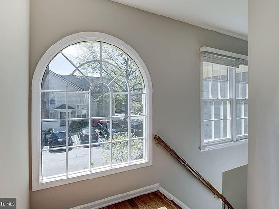 5th image of 5707 Mayfair Manor Dr #89