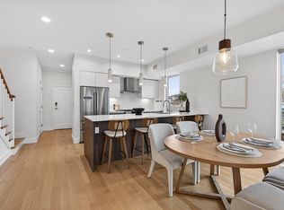 260 Beacon St #201, Somerville, MA 02143