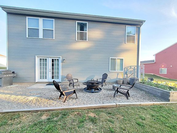 4th image of 918 Green Meadows Dr