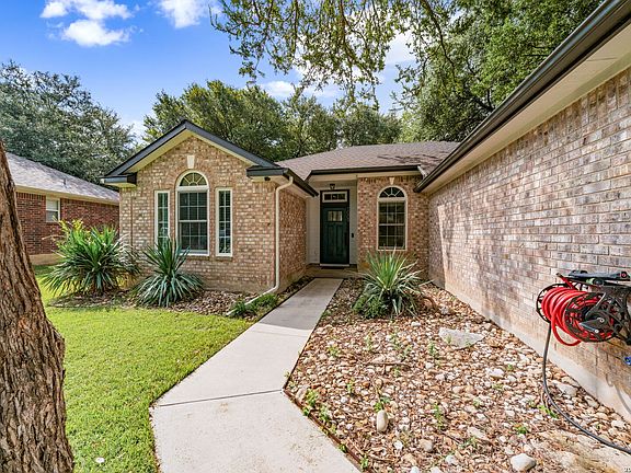 5th image of 1009 Sandy Ridge