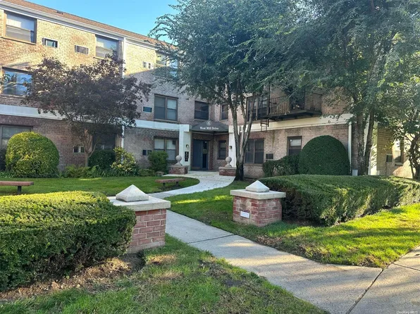 6 W Mill Drive #1H, Great Neck, NY 11021