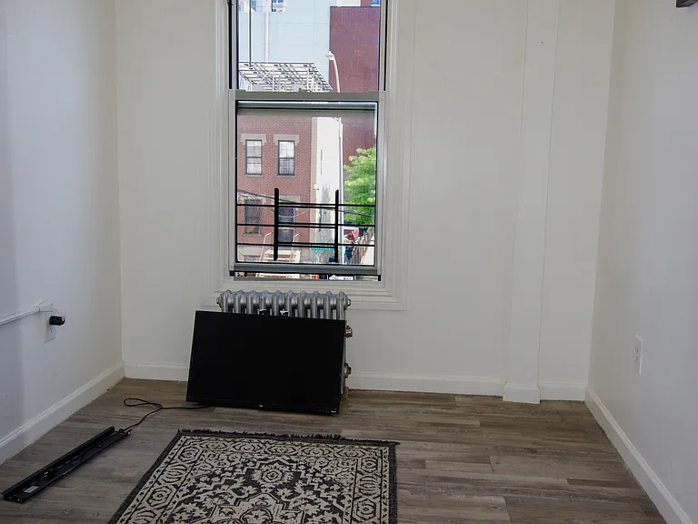 985 Herkimer St #2 — Photo 6