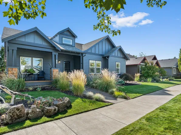 1806 NW Ivy Ave, Redmond, OR 97756
