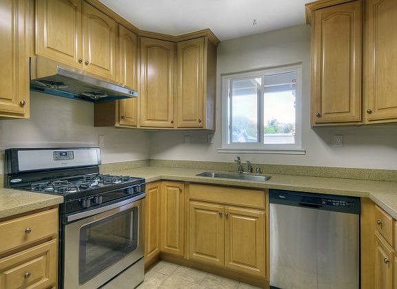 4th image of 2231 Brentwood Ct