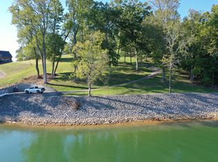 Alamo Trl, Dandridge, TN 37725