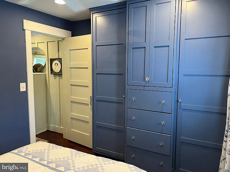 418 N Henry St — Photo 36