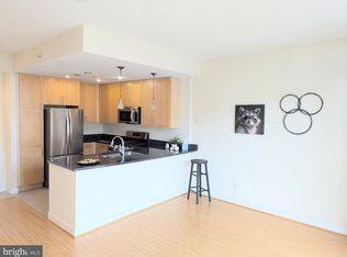 820 N Pollard St APT 810, Arlington, VA 22203