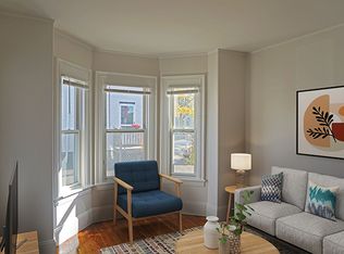 25-26 Maple St #1-R, Waltham, MA 02453