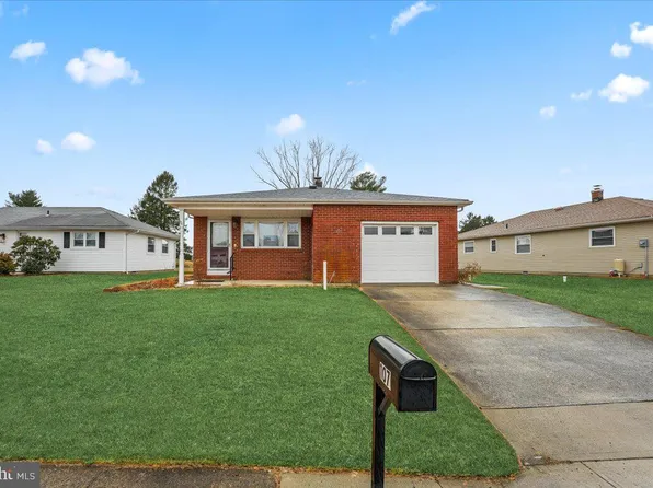 107 Bonaire Dr, Toms River, NJ 08757