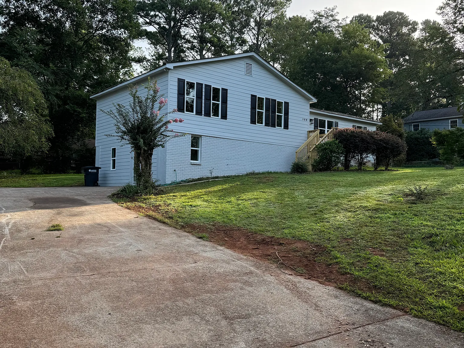 4 bed, 2228 sqft, $2,700 — Photo 3