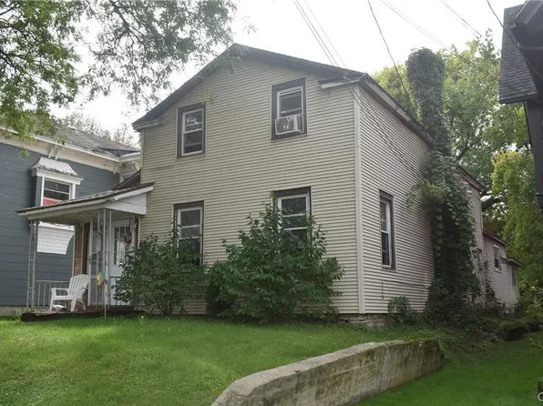 19 Washington St, Auburn, NY 13021
